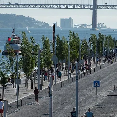 Хостел Walk'in Sodre Лиссабон